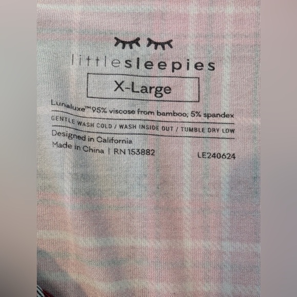 Little Sleepies Women’s Pajama Set in Fireside Plaid Size XL - Picture 4 of 11